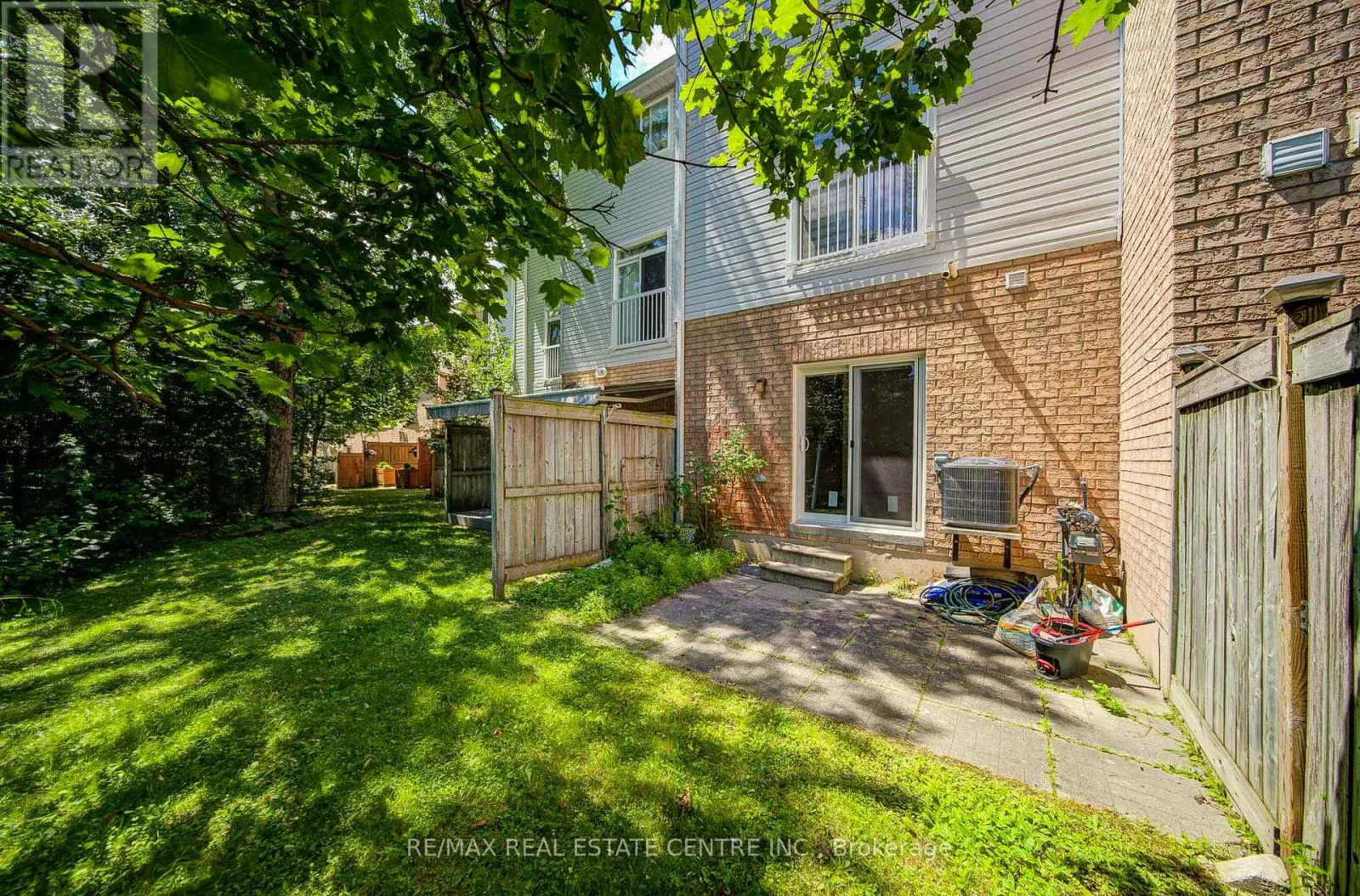 19 - 280 HILLCREST AVENUE
