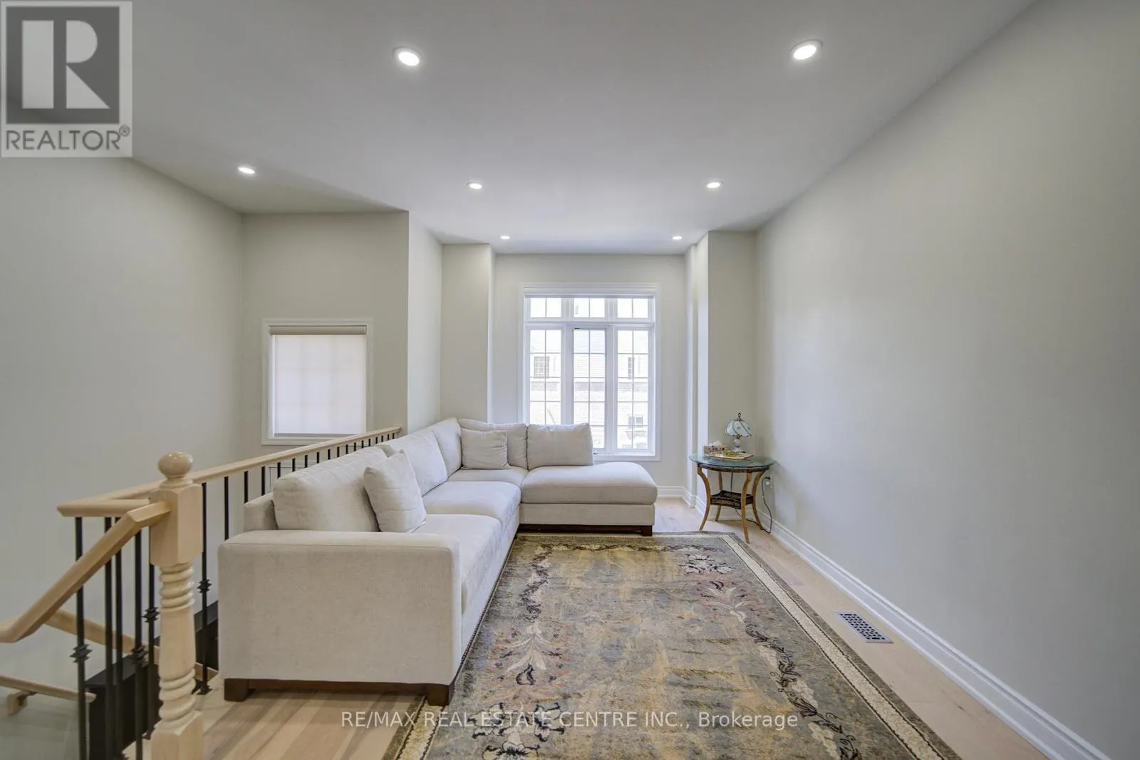 19 - 280 HILLCREST AVENUE