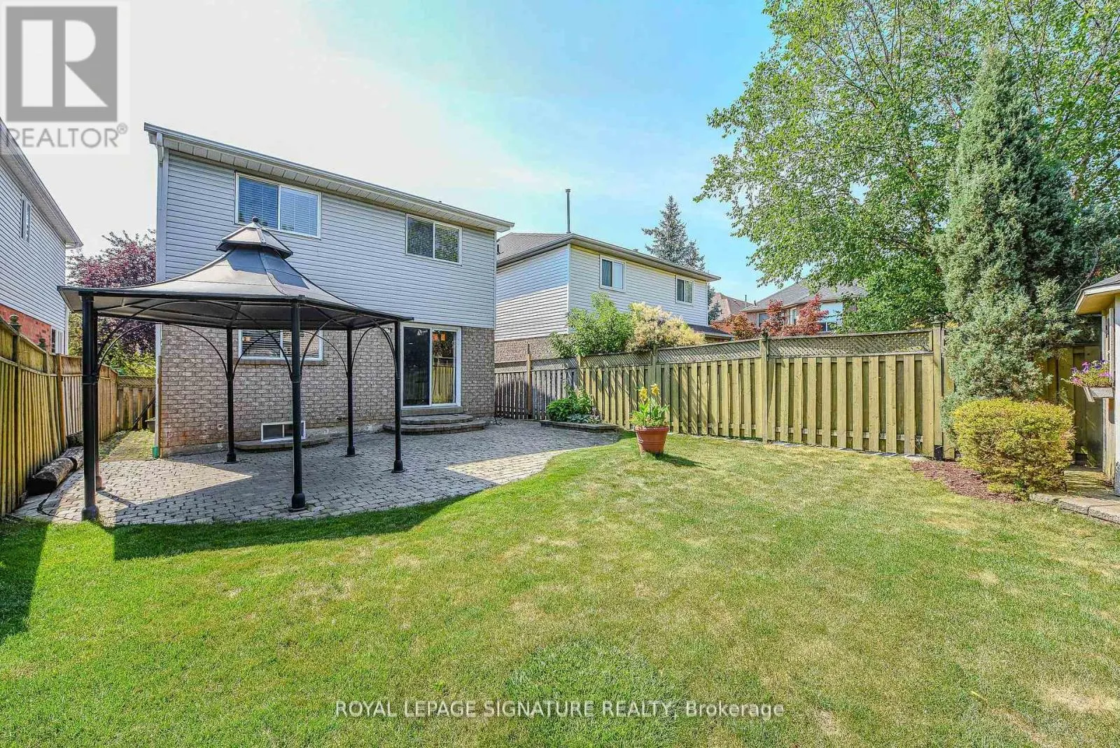 2547 RAGLAN COURT