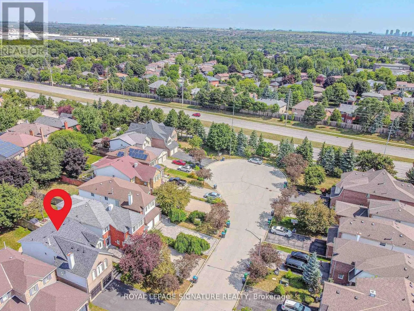 2547 RAGLAN COURT