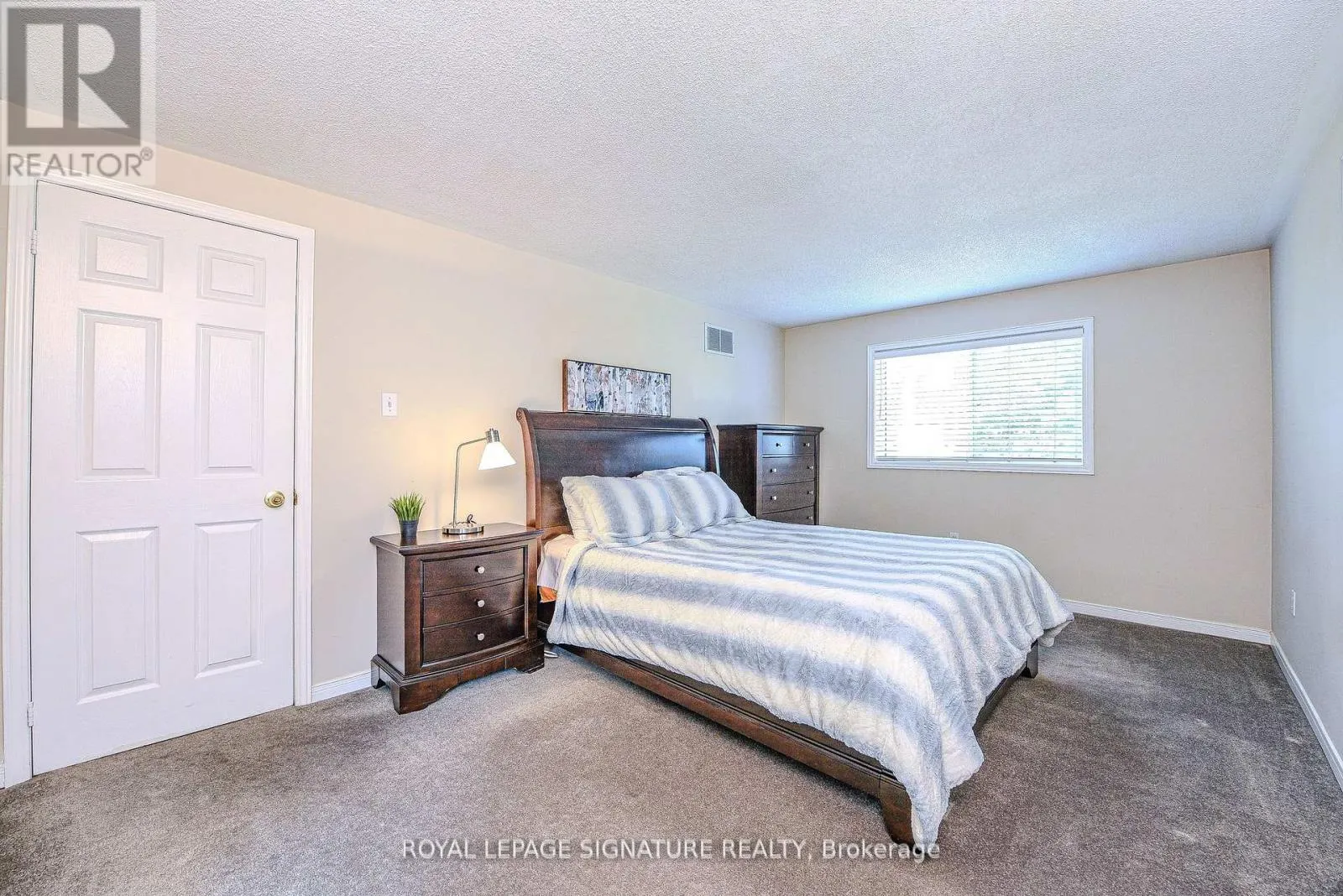 2547 RAGLAN COURT