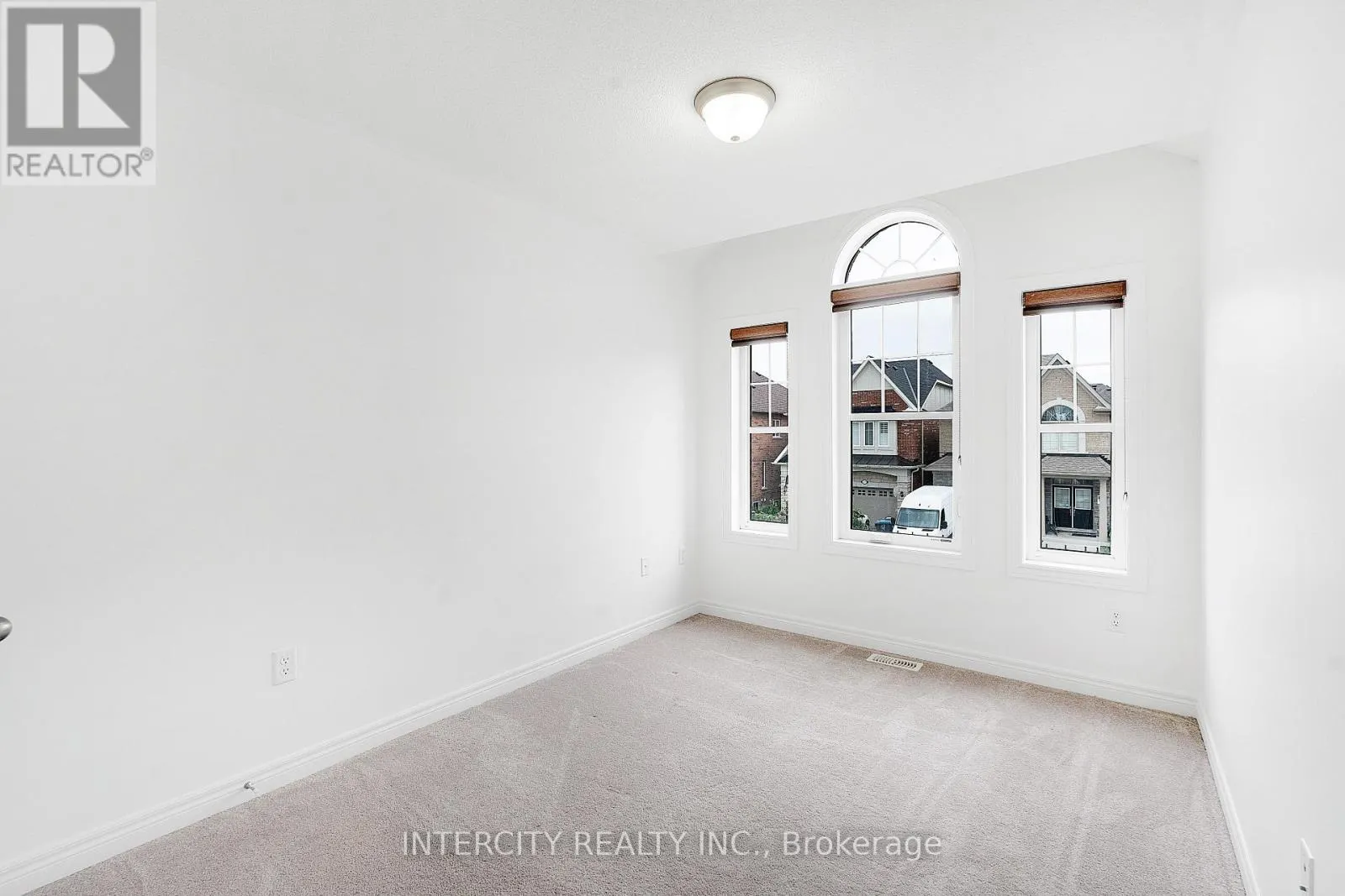 32 MATTERHORN ROAD