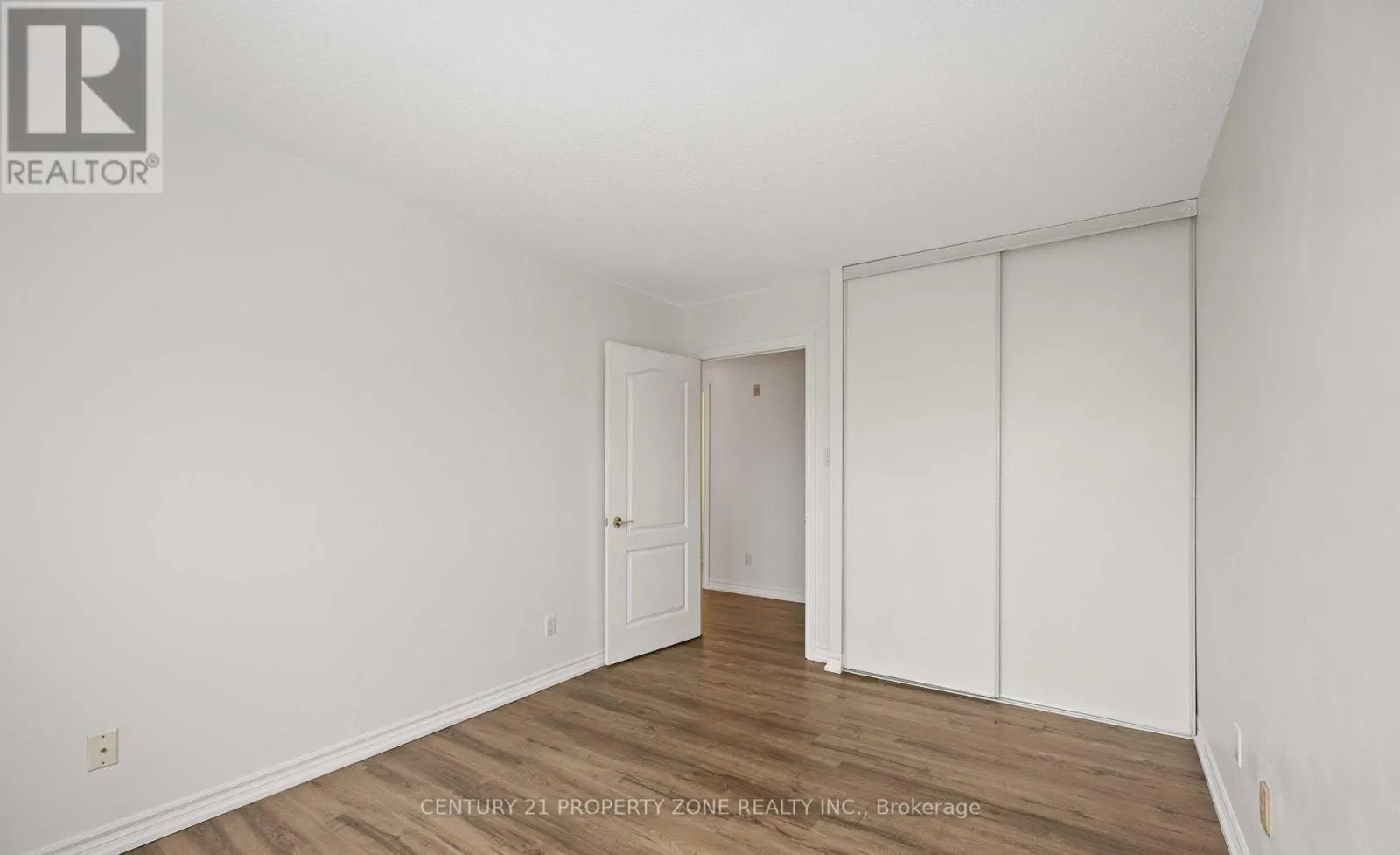 508 - 7 DAYSPRING CIRCLE