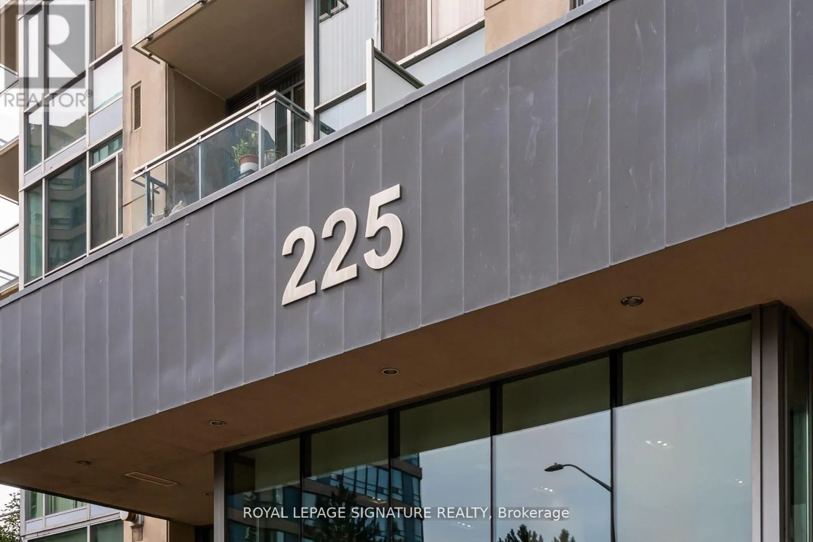 1808 - 225 WEBB DRIVE