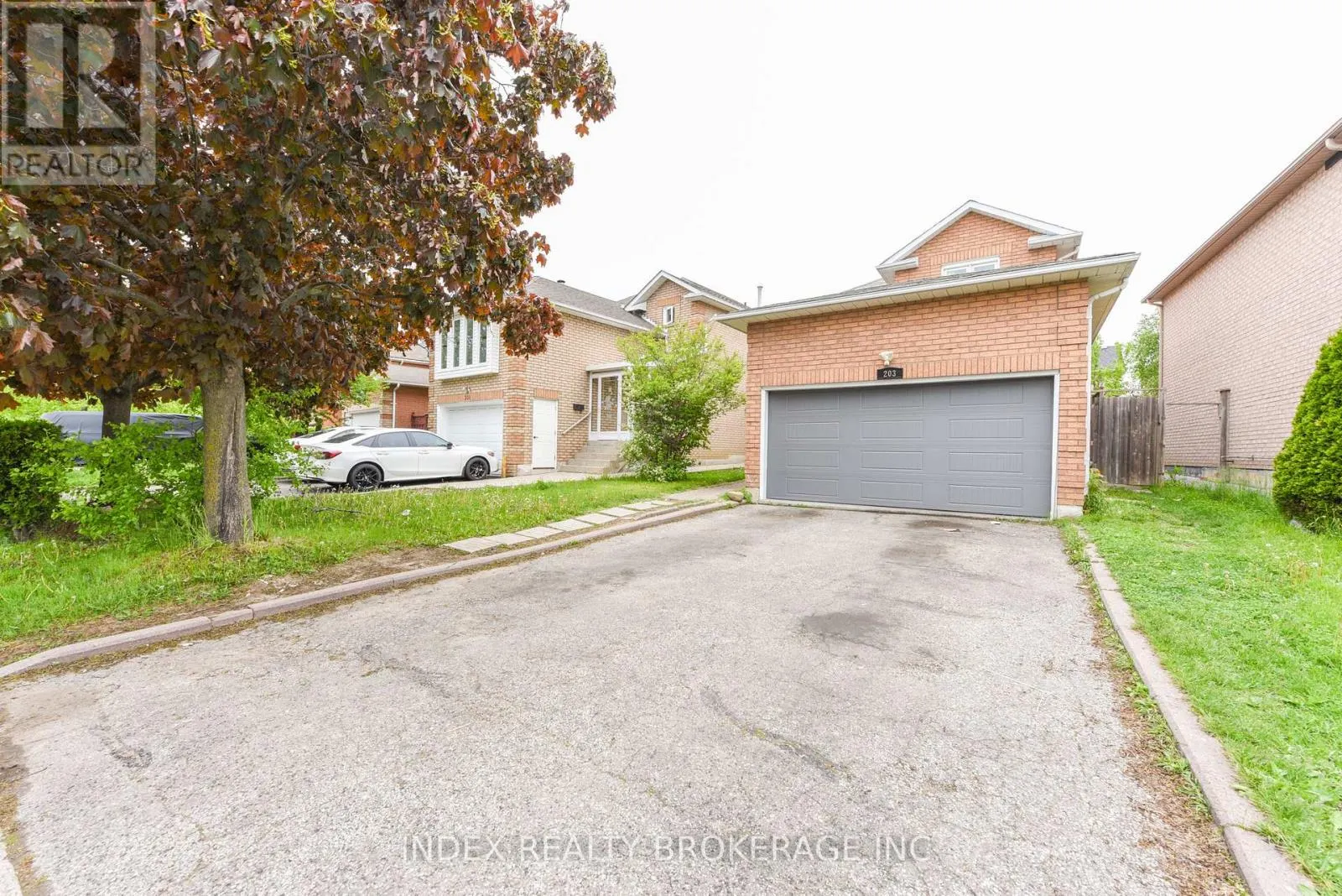 203 RICHVALE DRIVE S