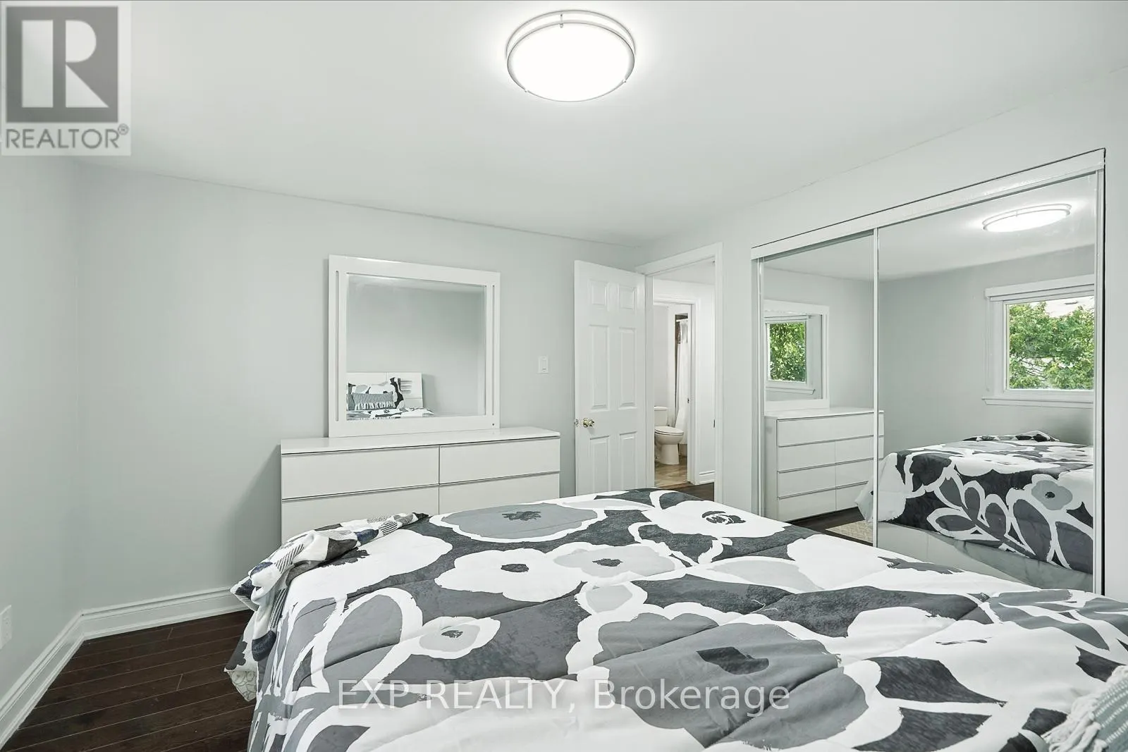387 ARCHDEKIN DRIVE