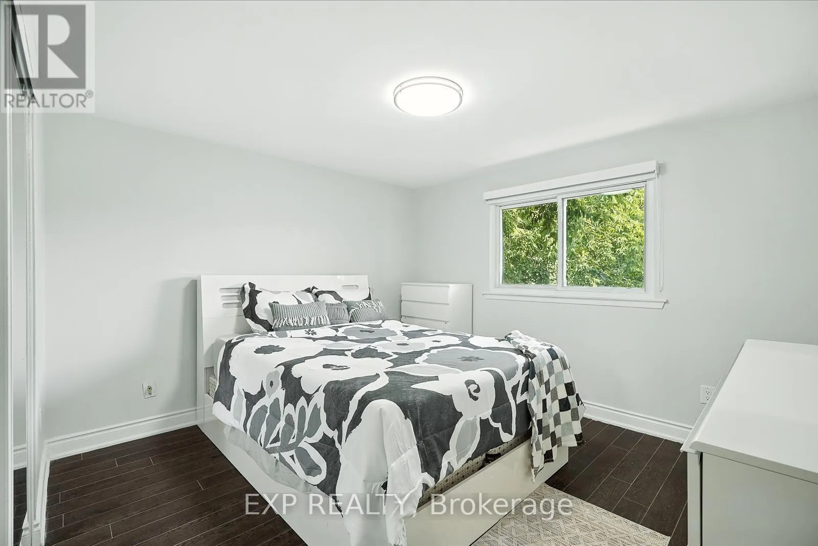 387 ARCHDEKIN DRIVE