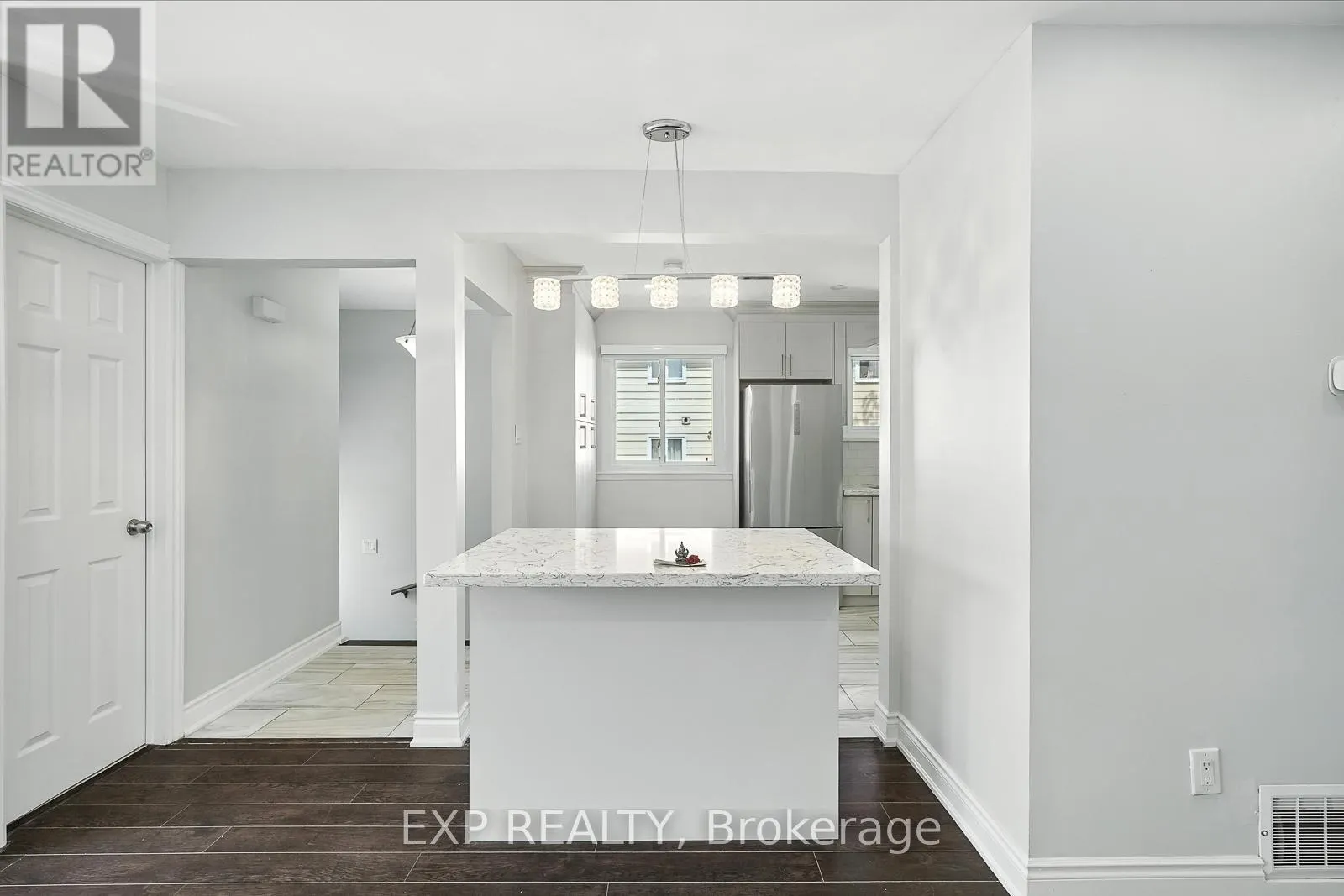 387 ARCHDEKIN DRIVE