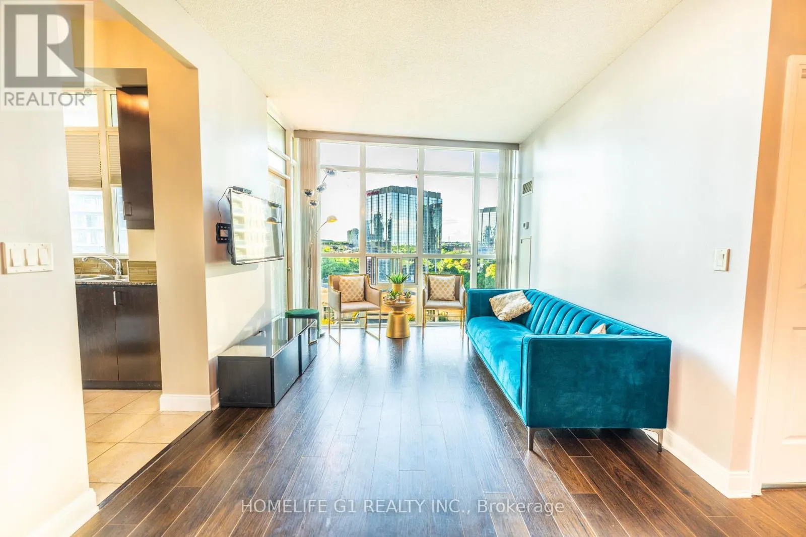 1109 - 70 ABSOLUTE AVENUE