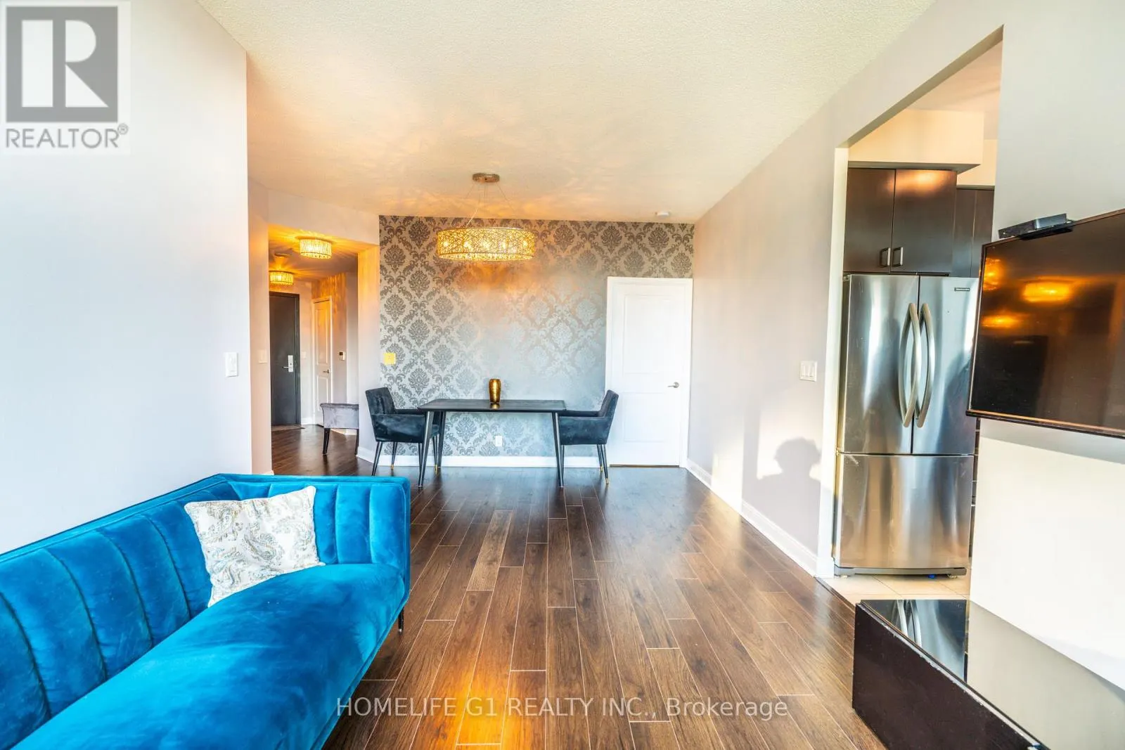 1109 - 70 ABSOLUTE AVENUE