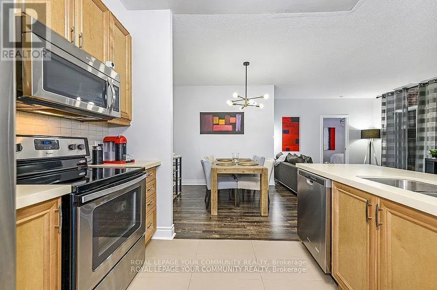 114 - 25 EARLINGTON AVENUE