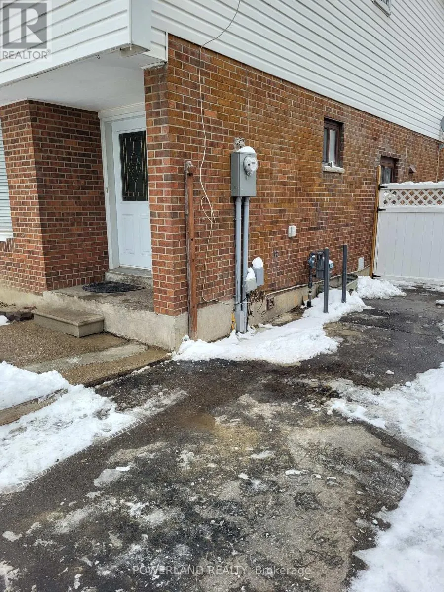 BSMT - 166 HANSEN ROAD N