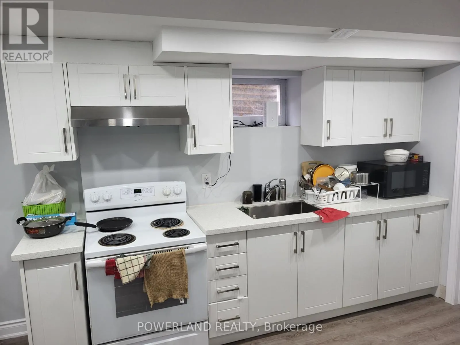 BSMT - 166 HANSEN ROAD N