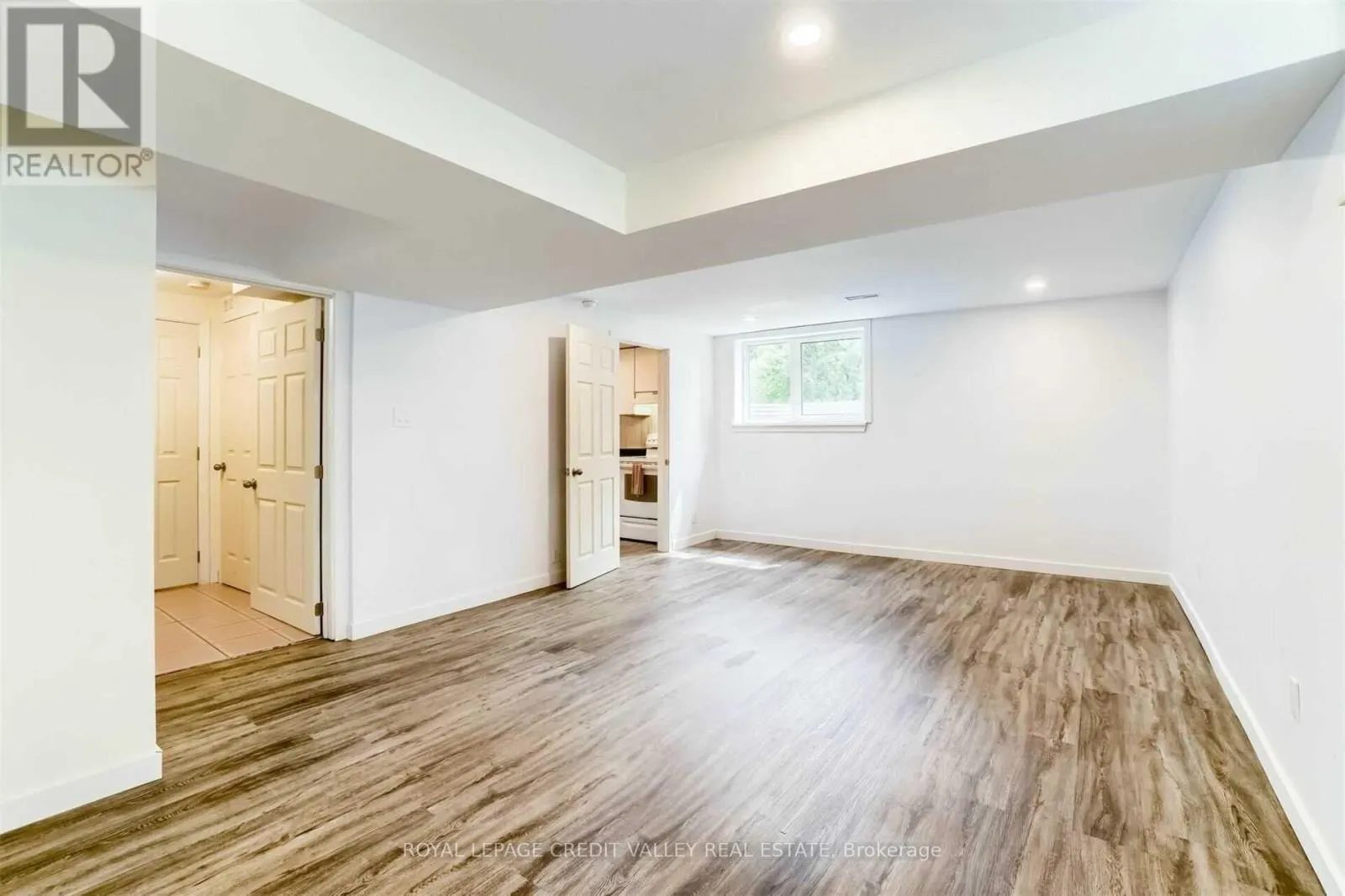 BASEMENT - 20 GLENFOREST ROAD