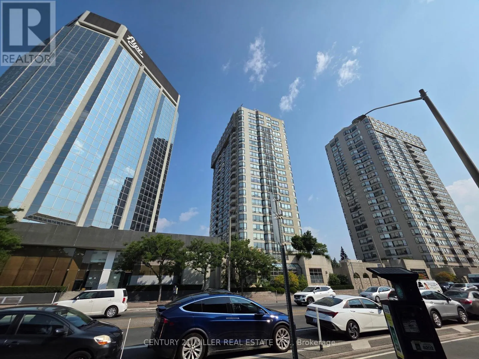3321 BLOOR STREET W