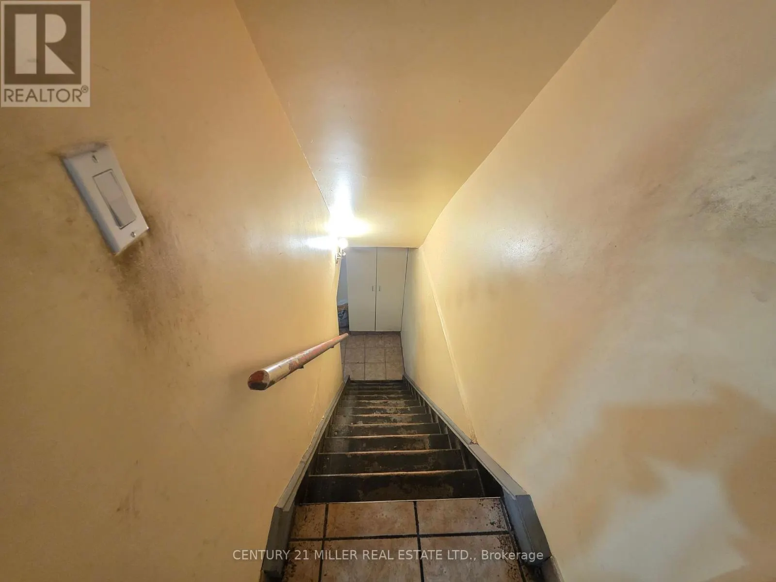 3321 BLOOR STREET W