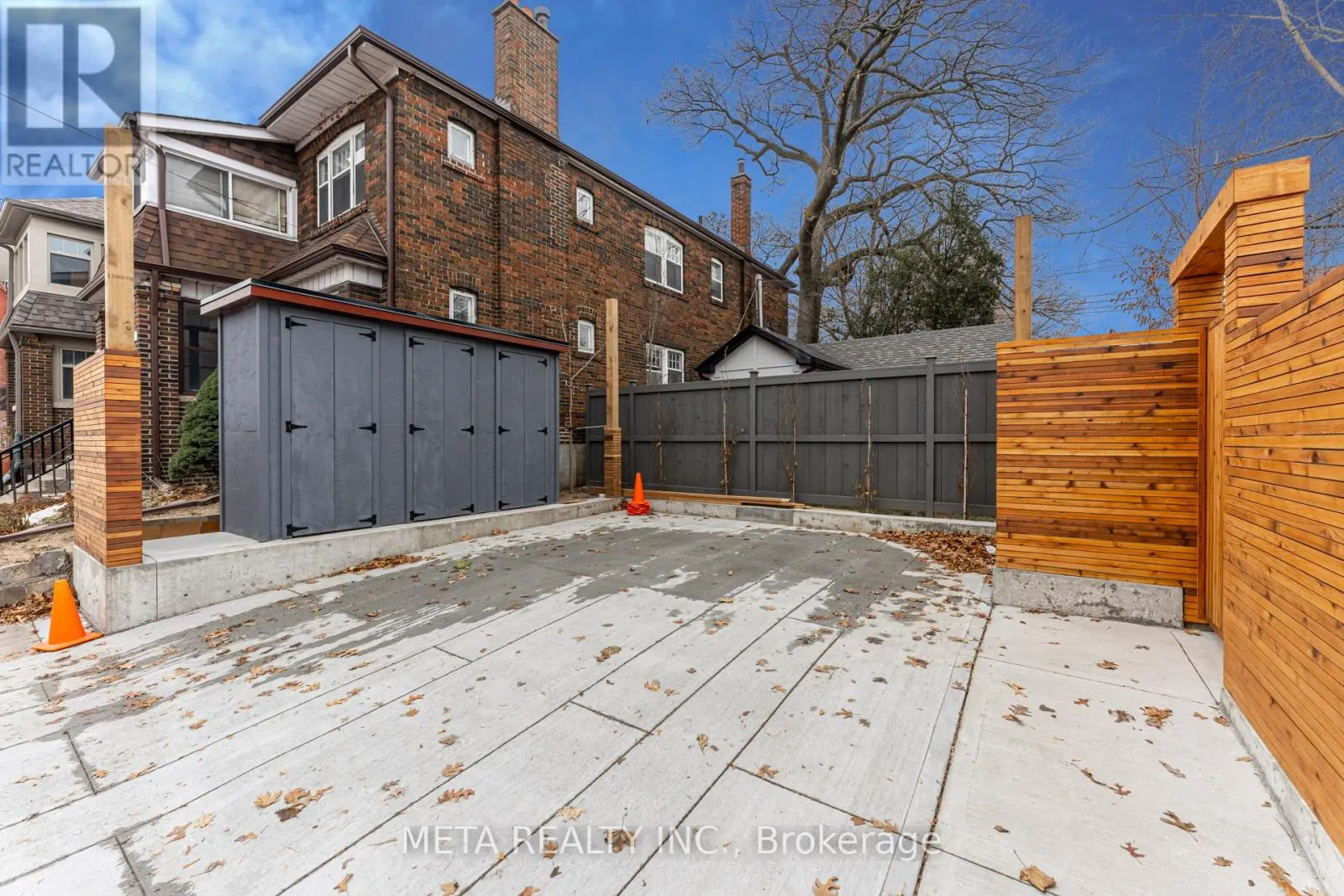 218 JANE STREET