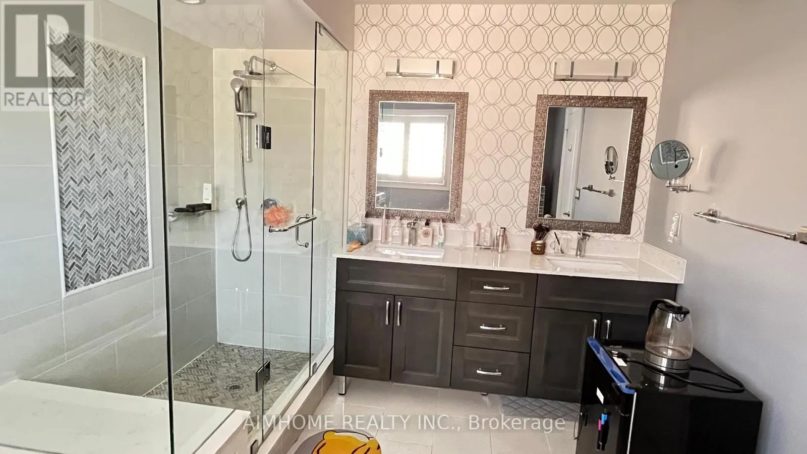 MAIN AND UPPER - 881 KNOTTY PINE GROVE