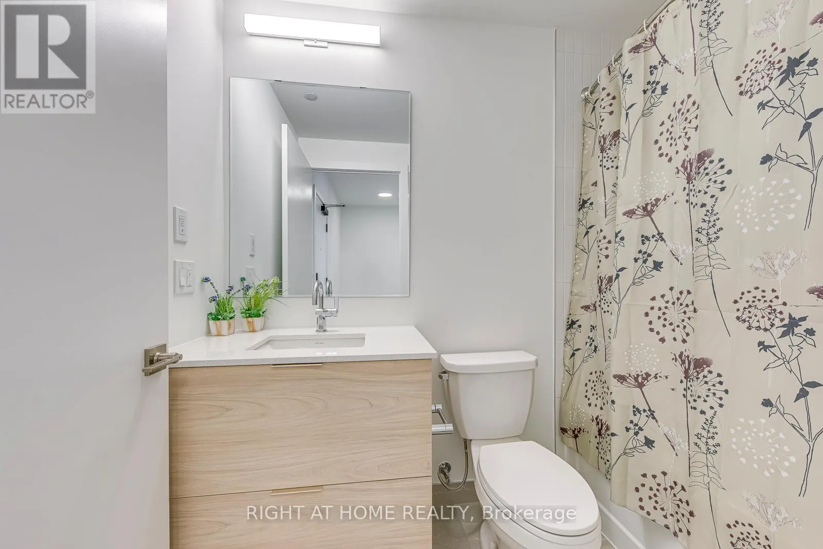 538 - 2501 SAW WHET BOULEVARD