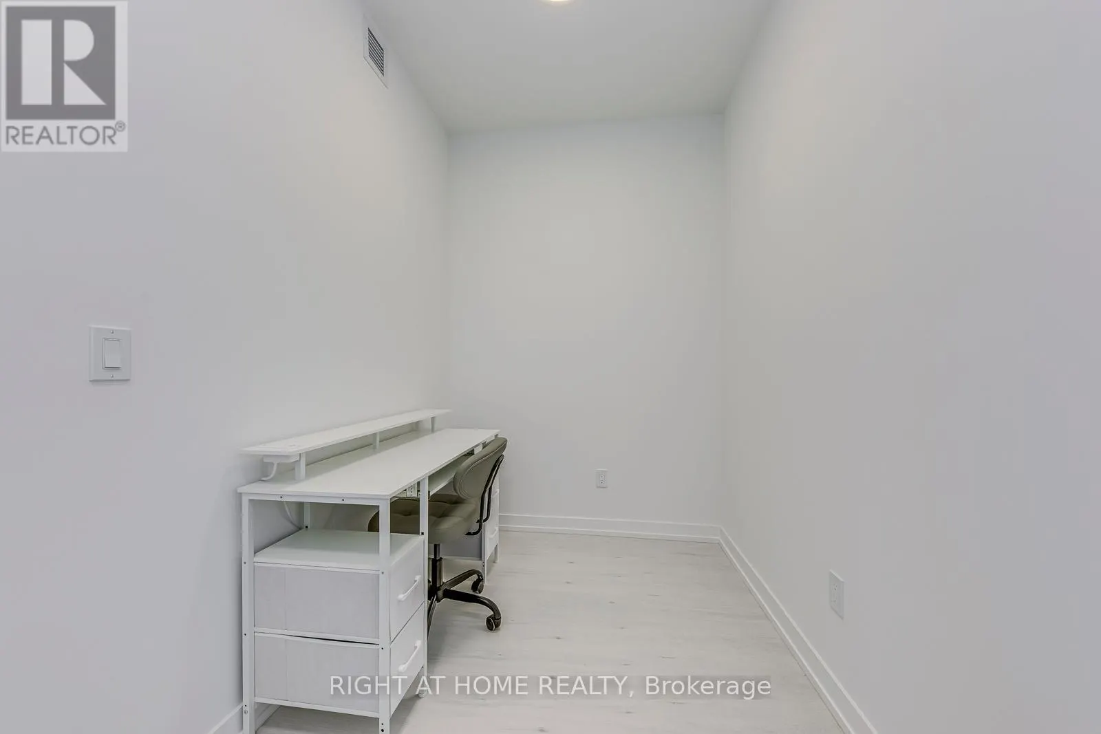538 - 2501 SAW WHET BOULEVARD
