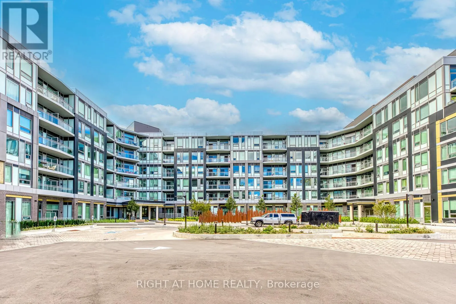 538 - 2501 SAW WHET BOULEVARD