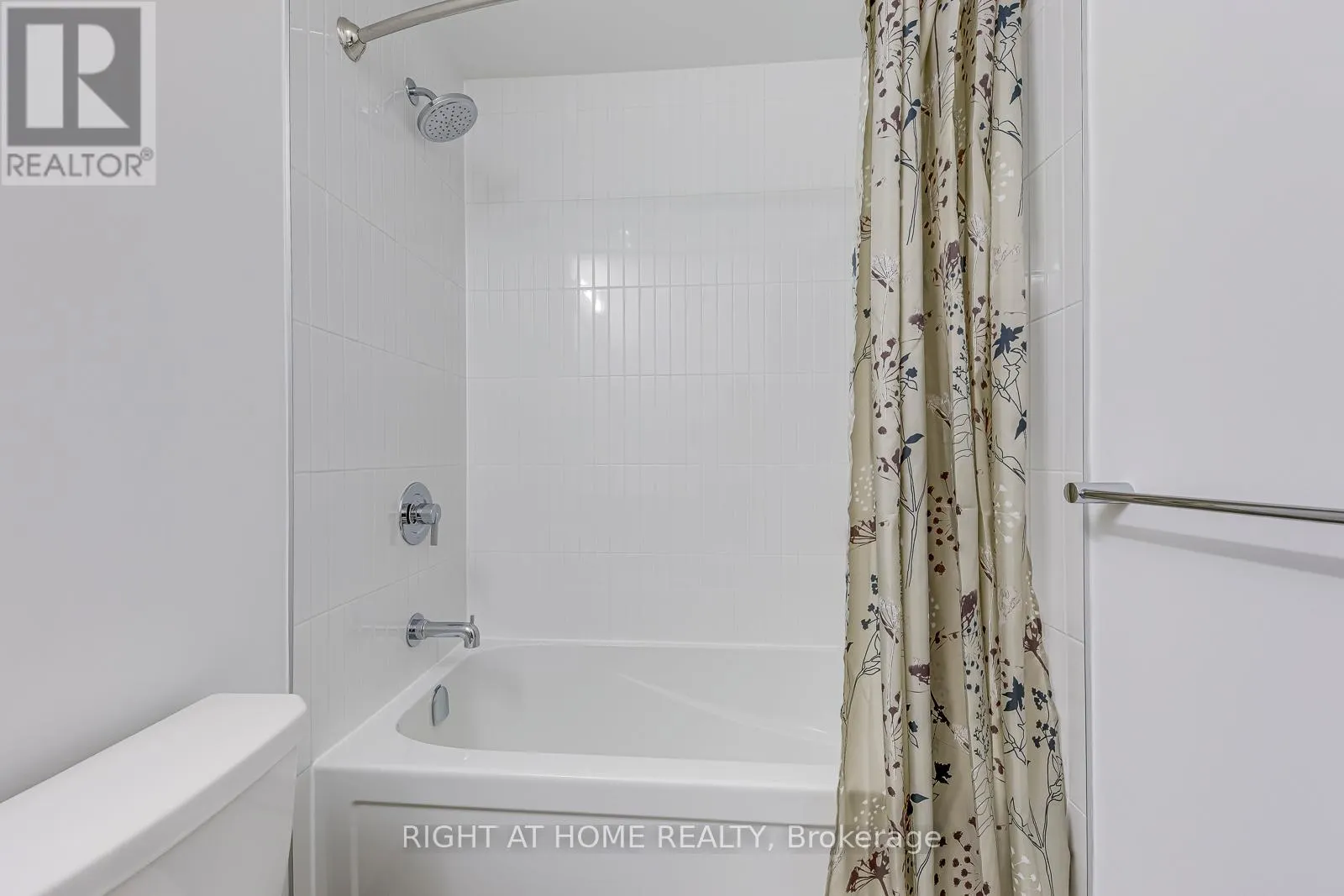 538 - 2501 SAW WHET BOULEVARD