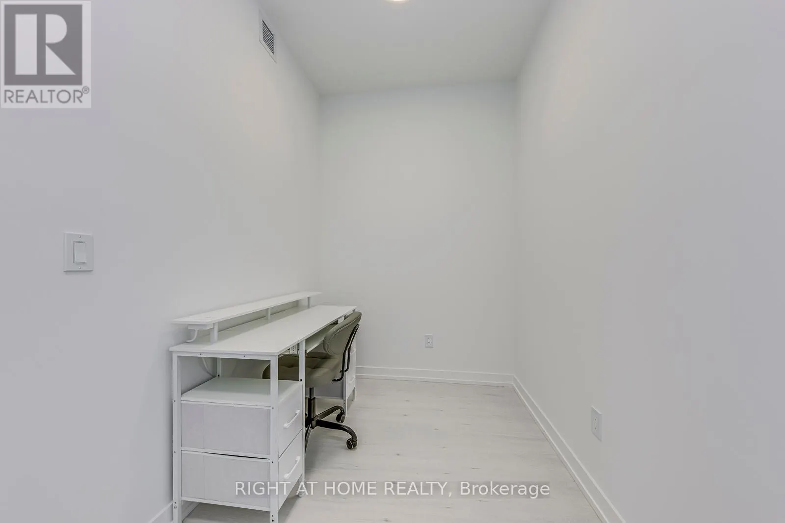 538 - 2501 SAW WHET BOULEVARD