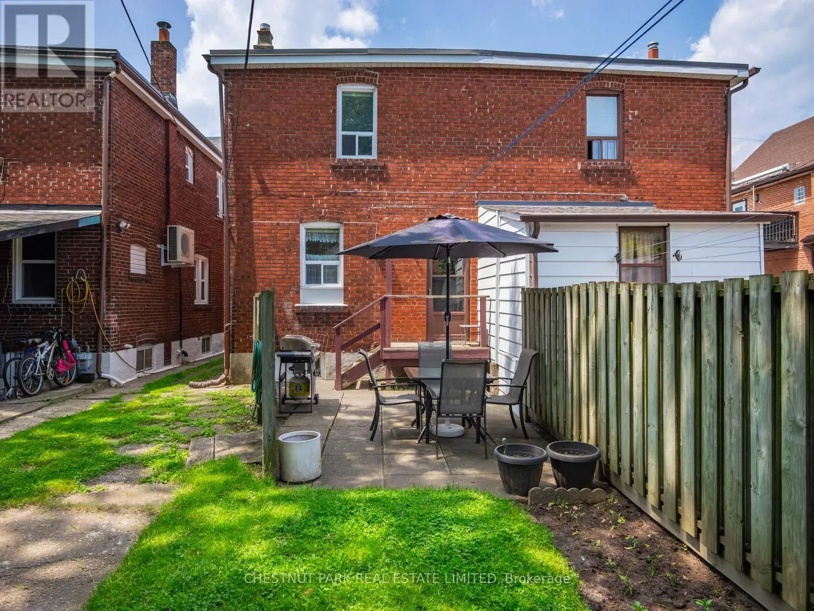 673 DURIE STREET