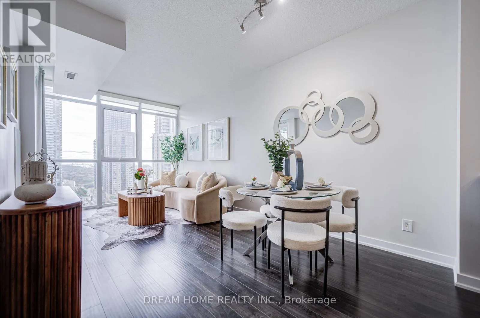 2408 - 4070 CONFEDERATION PARKWAY