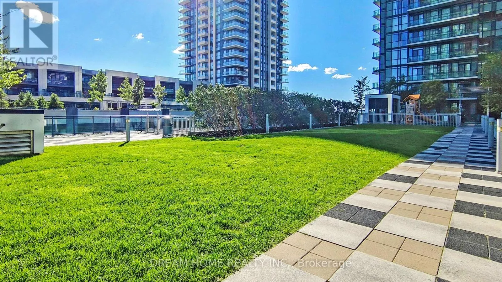 2408 - 4070 CONFEDERATION PARKWAY