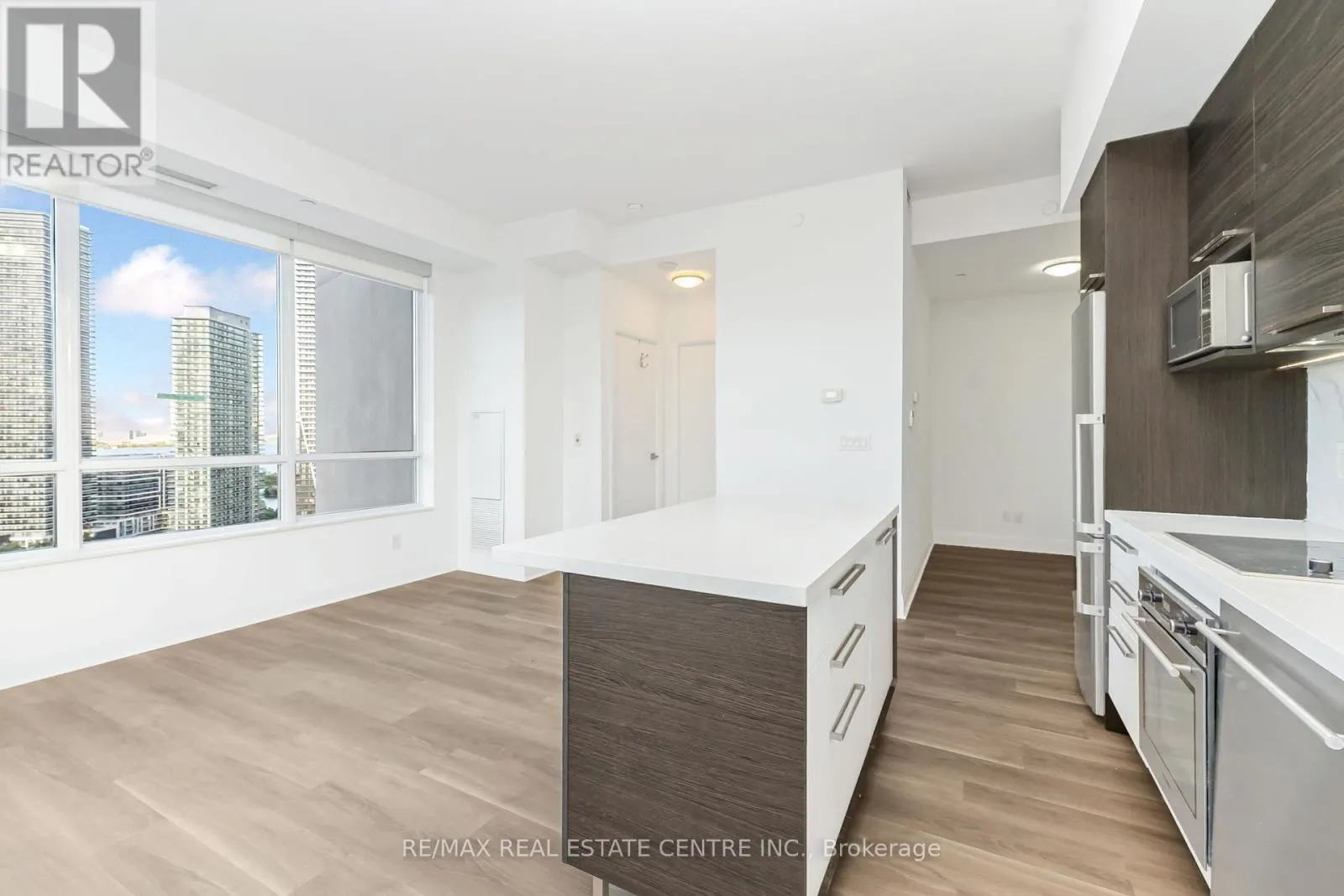 2209 - 36 PARK LAWN ROAD