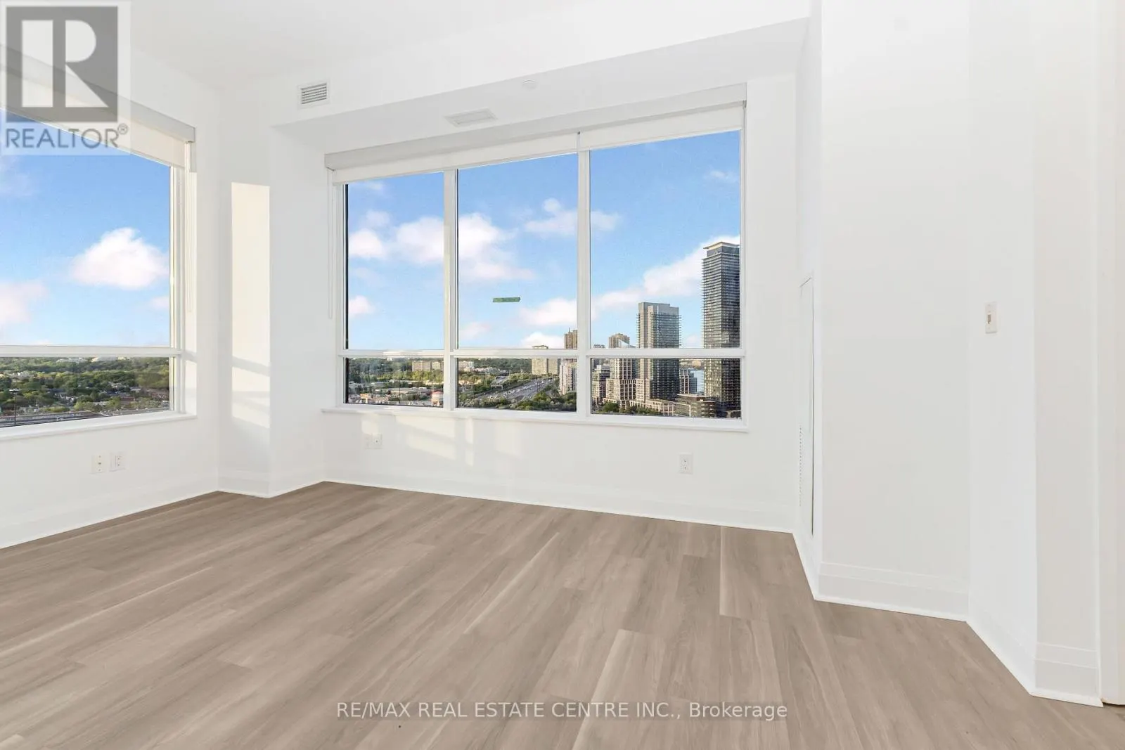 2209 - 36 PARK LAWN ROAD