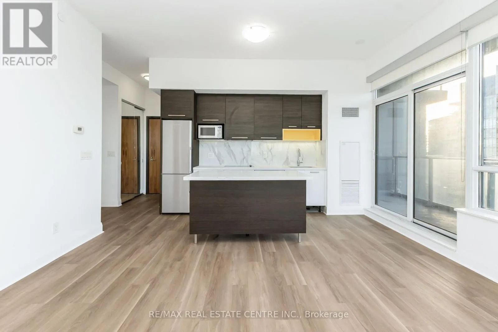 2209 - 36 PARK LAWN ROAD