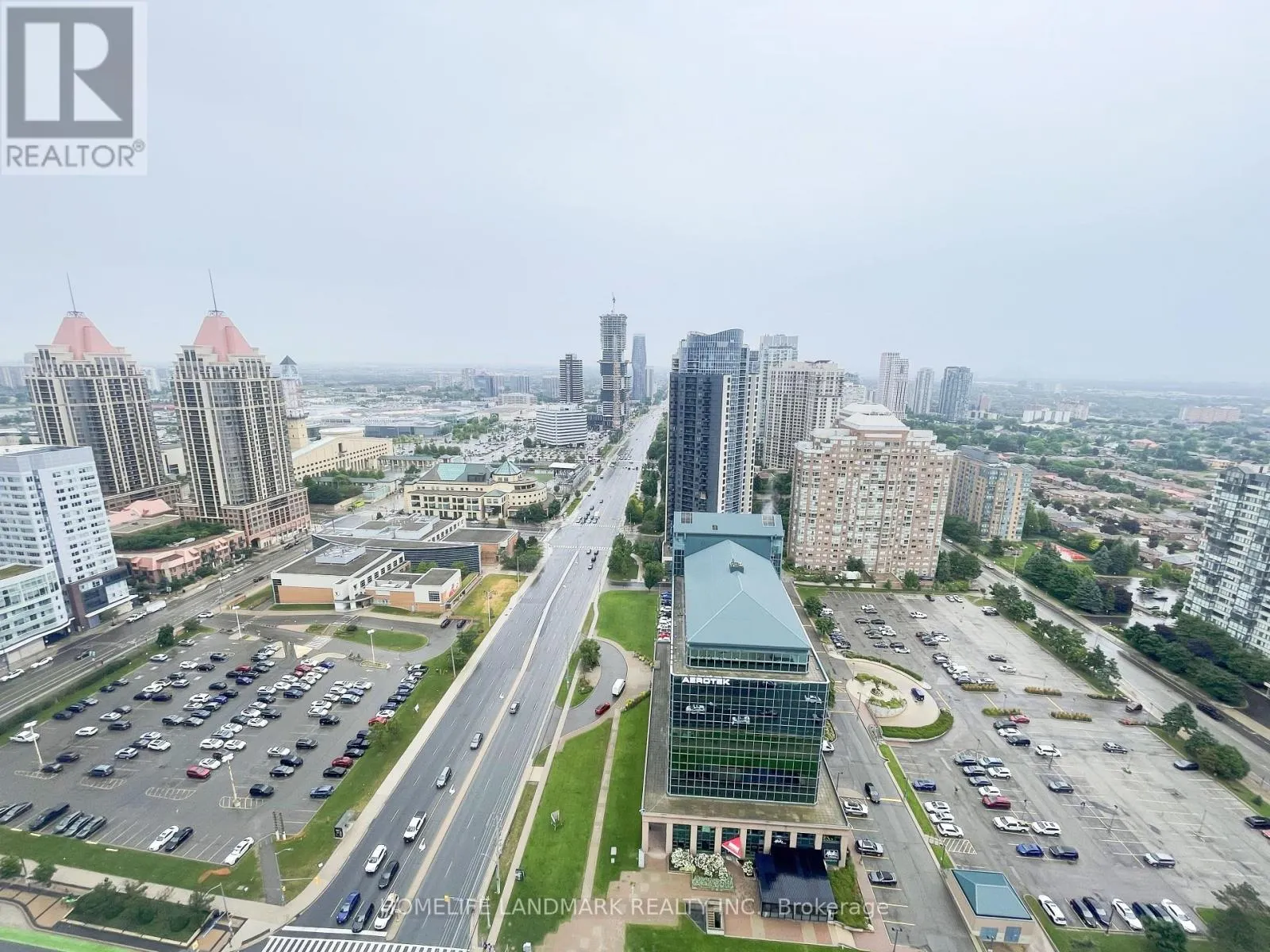 2812 - 3900 CONFEDERATION PARKWAY
