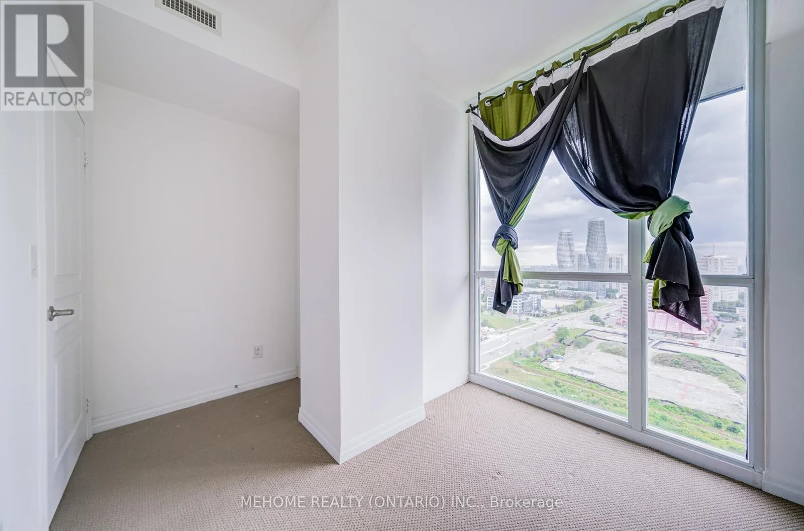 2103 - 223 WEBB DRIVE