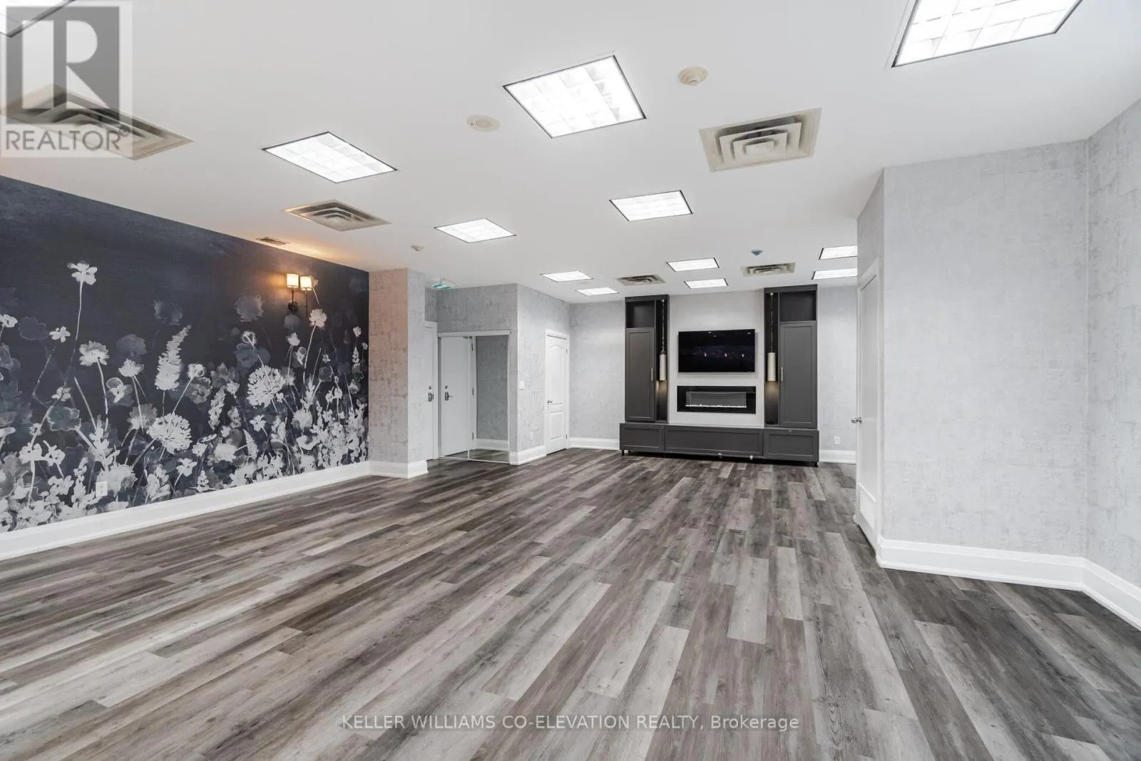 410 - 2088 LAWRENCE AVENUE W