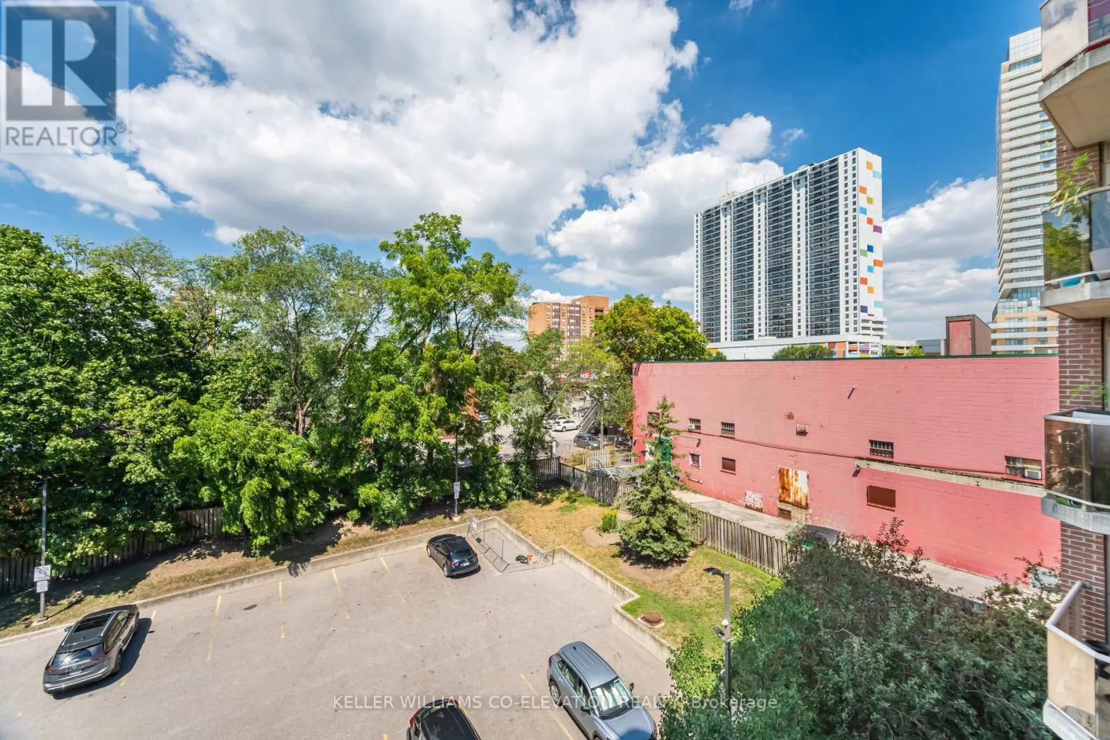 410 - 2088 LAWRENCE AVENUE W
