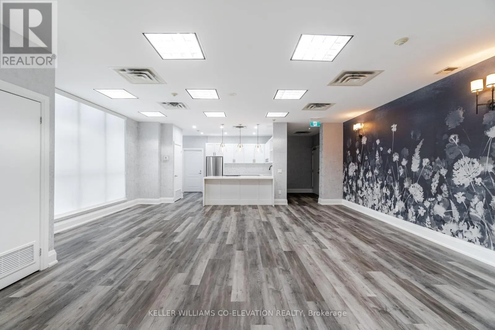 410 - 2088 LAWRENCE AVENUE W