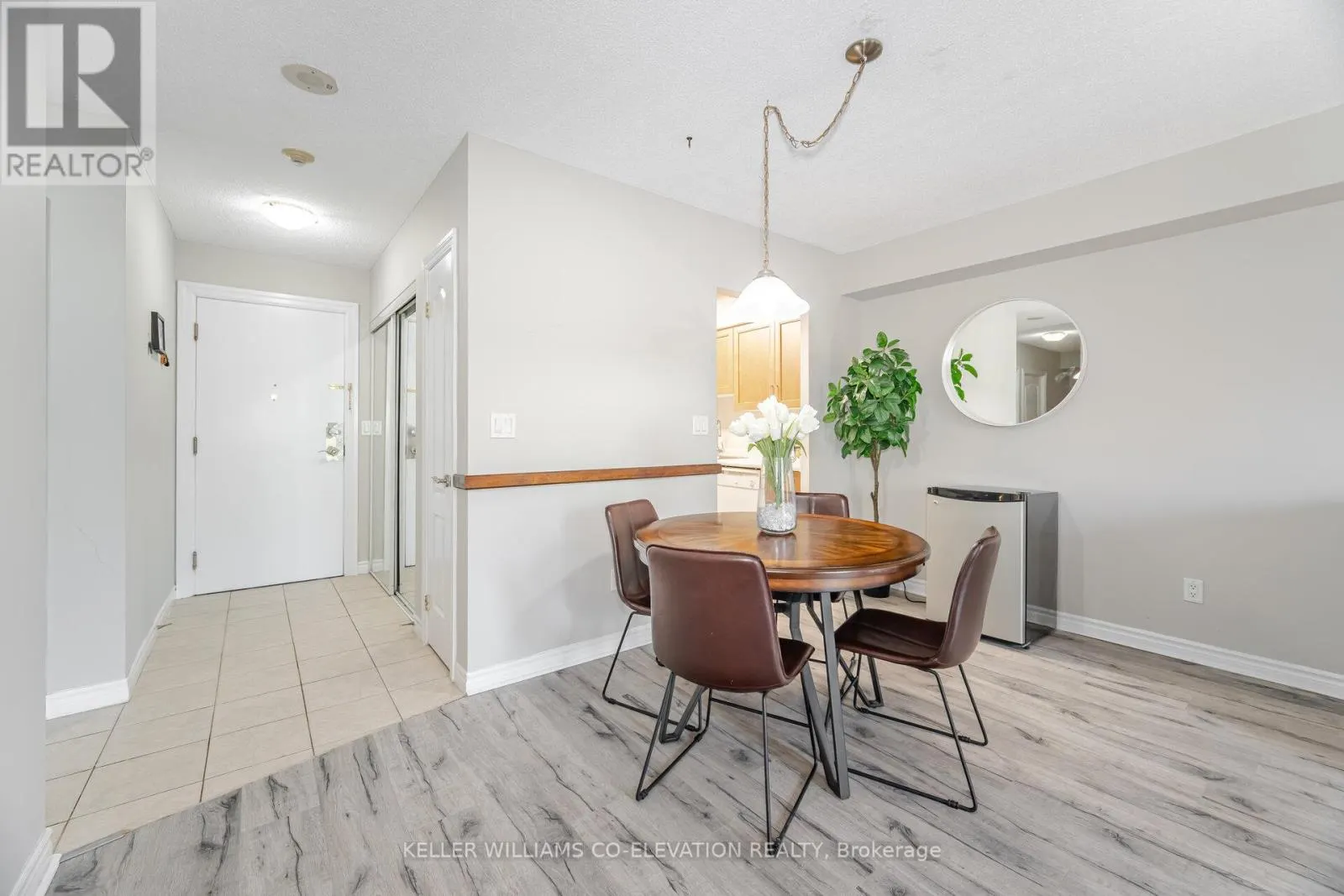 410 - 2088 LAWRENCE AVENUE W