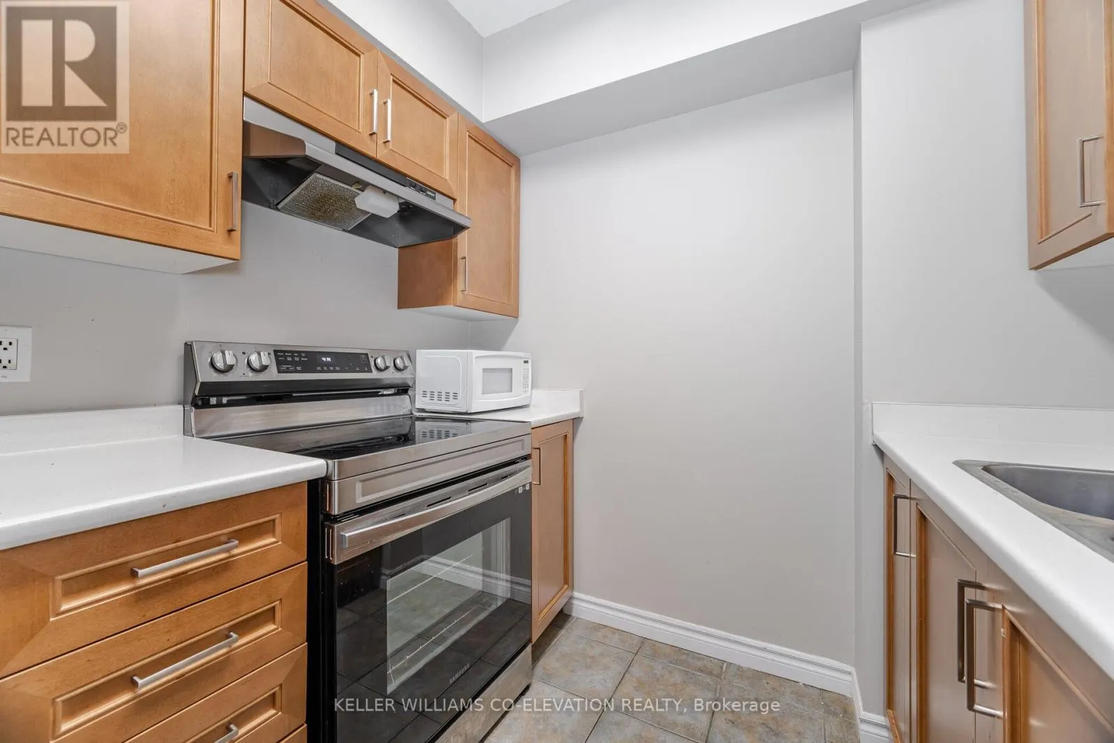 410 - 2088 LAWRENCE AVENUE W