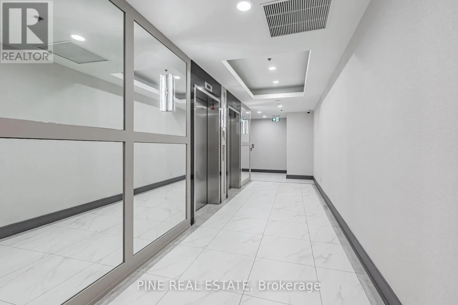 1112 - 2083 LAKE SHORE BOULEVARD W