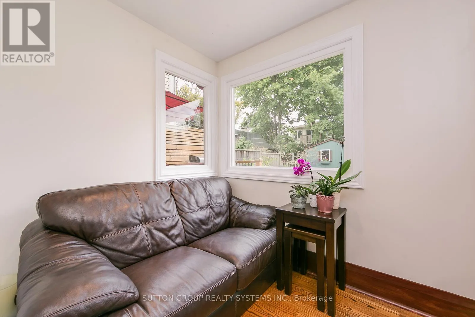42 RUNNYMEDE ROAD