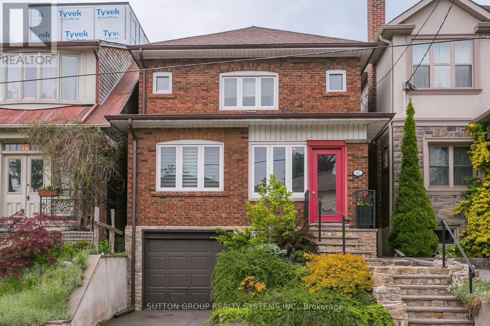 42 RUNNYMEDE ROAD