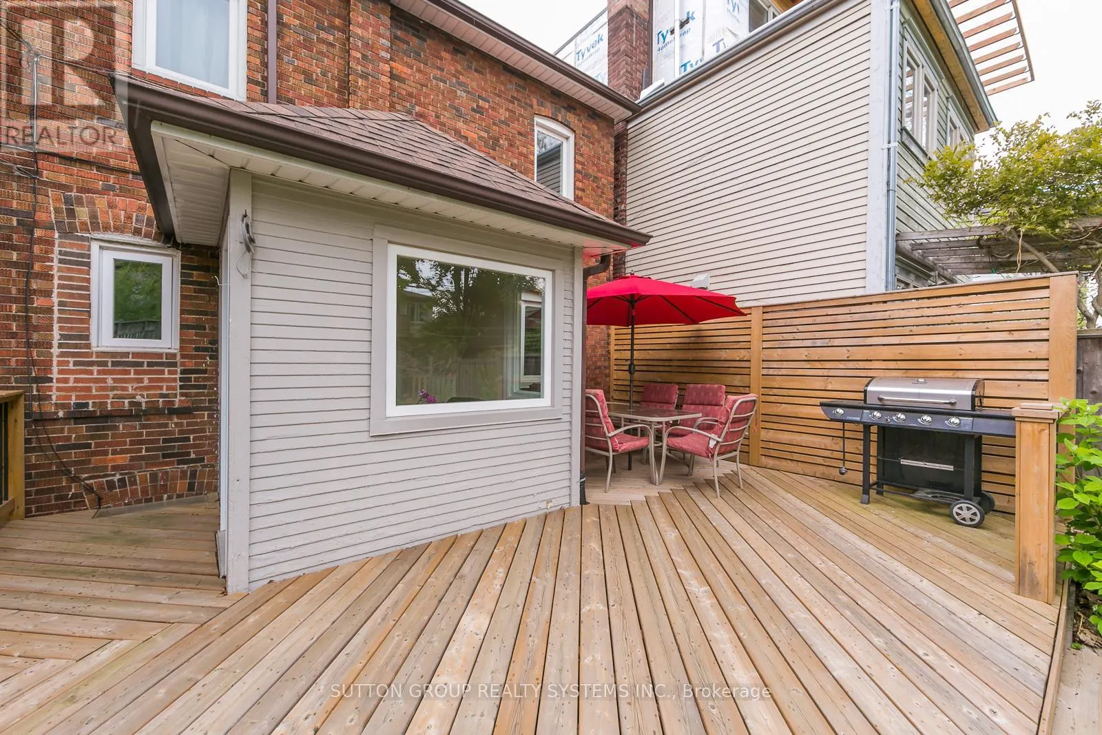42 RUNNYMEDE ROAD