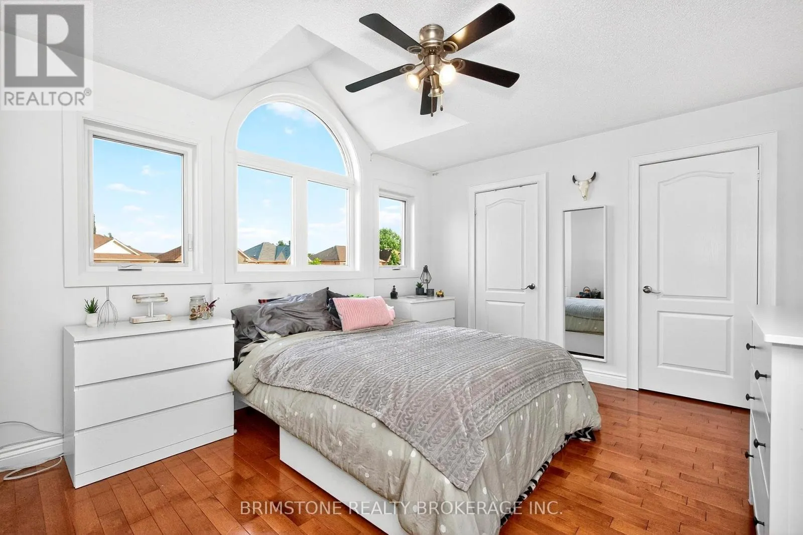 7 BANINGTON CRESCENT