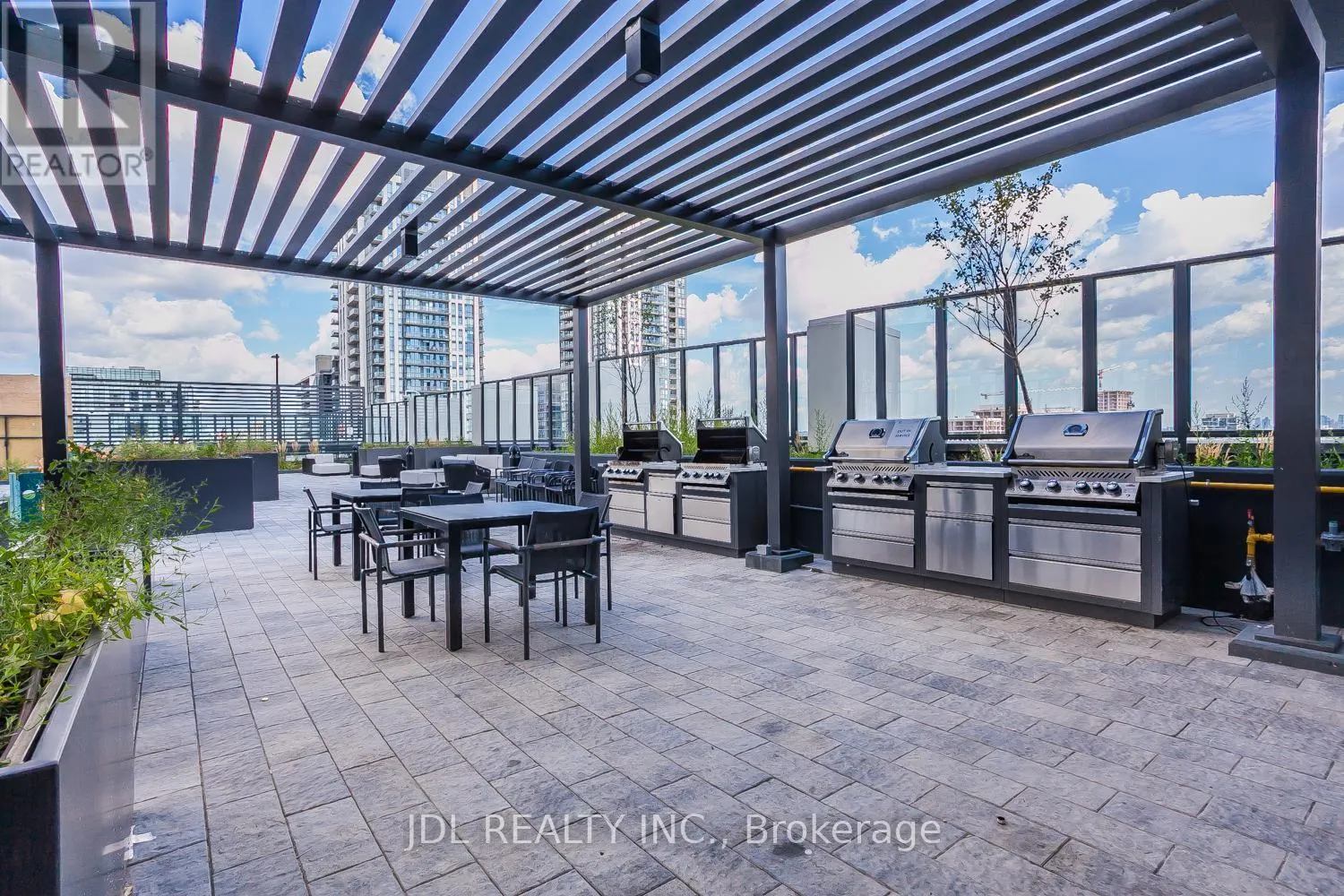 2809 - 36 ZORRA STREET