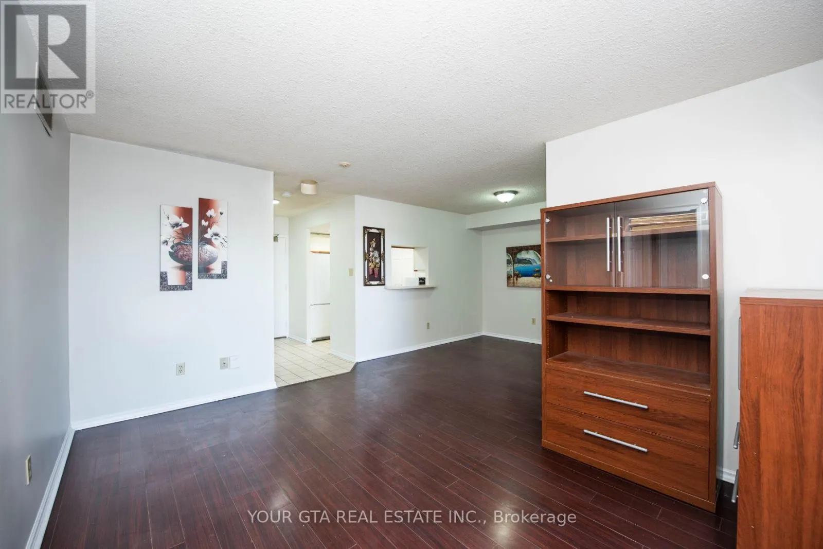 1006 - 265 ENFIELD PLACE
