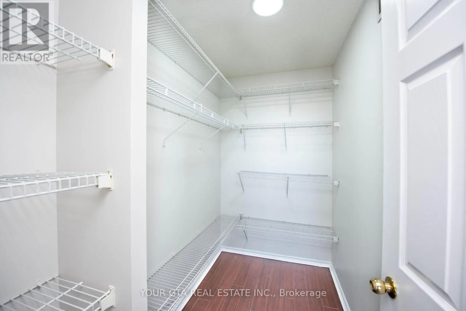 1006 - 265 ENFIELD PLACE