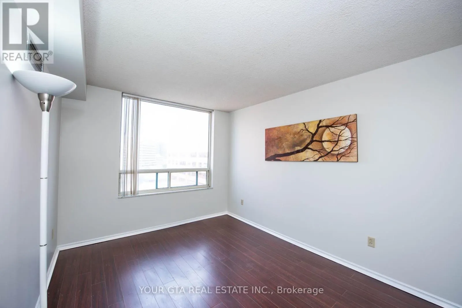 1006 - 265 ENFIELD PLACE