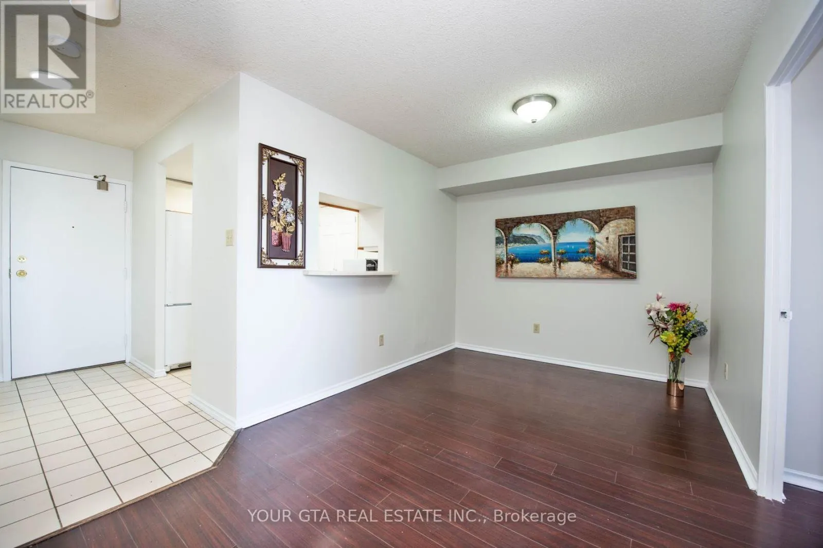 1006 - 265 ENFIELD PLACE